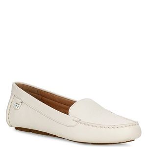 UGG FLORES LEATHER FLAT Driving Loafer